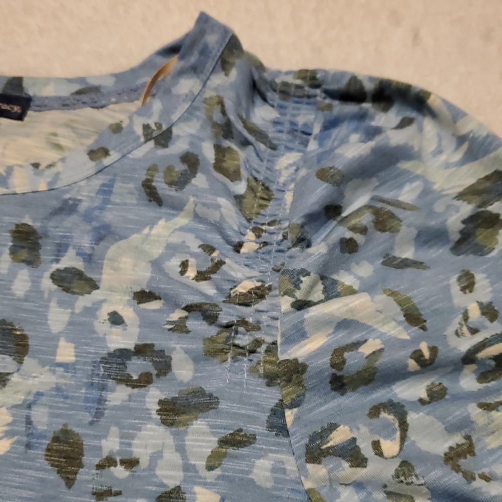 Democracy Blue and Green Patterned Top - Picture 5 of 10